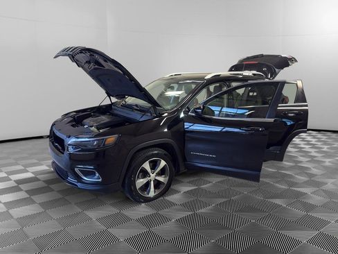Used 2019 Jeep Cherokee Limited AWD/4WD image 9