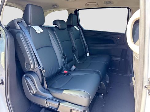 Certified 2026 Honda Odyssey EX-L image 32