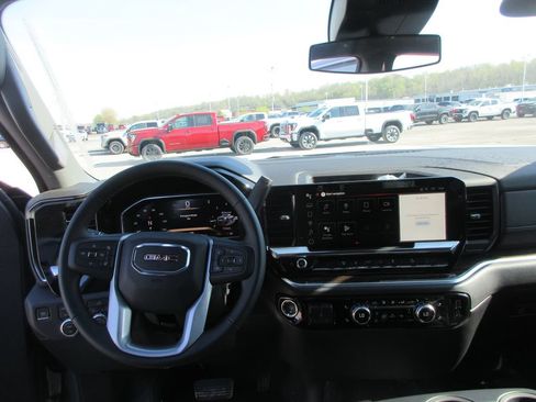 New 2026 GMC Sierra 2500 SLE w/ SLE Value Package; AWD/4WD image 16