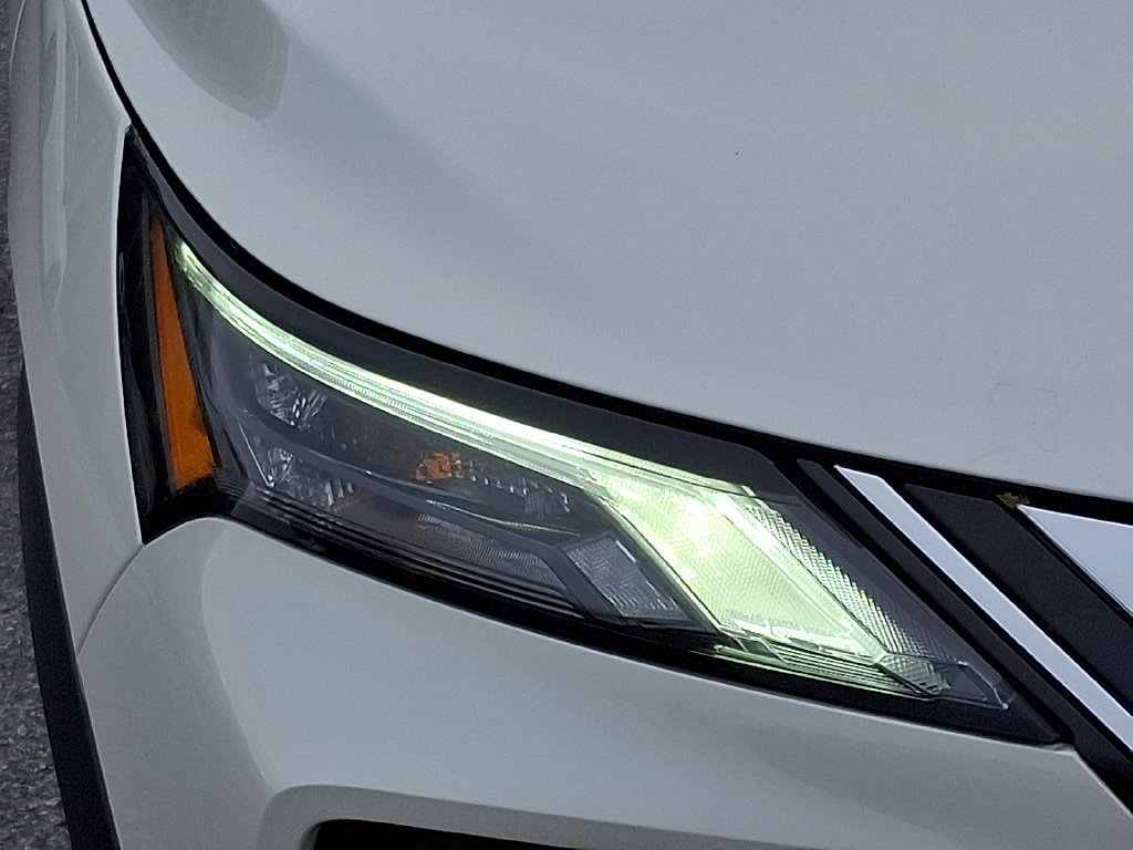 Certified 2023 Nissan Rogue SV AWD/4WD image 10