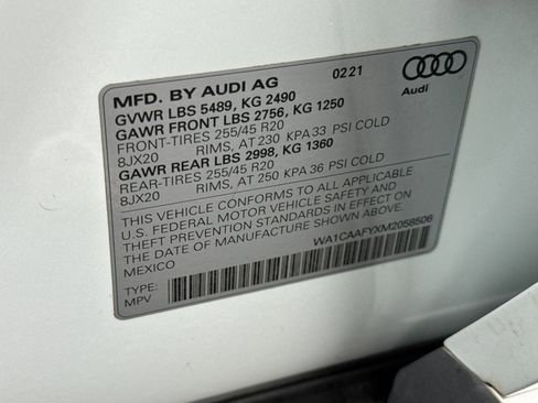 Used 2021 Audi Q5 Prestige w/ Prestige Package image 28