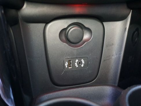 Used 2015 MINI Cooper S image 25