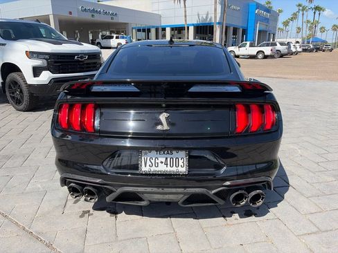 Used 2022 Ford Mustang Shelby GT500 w/ Technology Package RWD image 5