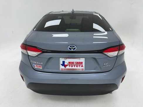 Used 2025 Toyota Corolla LE image 39