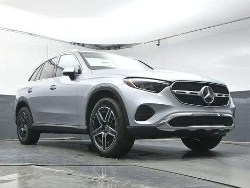 New 2026 Mercedes-Benz GLC 300 image 34