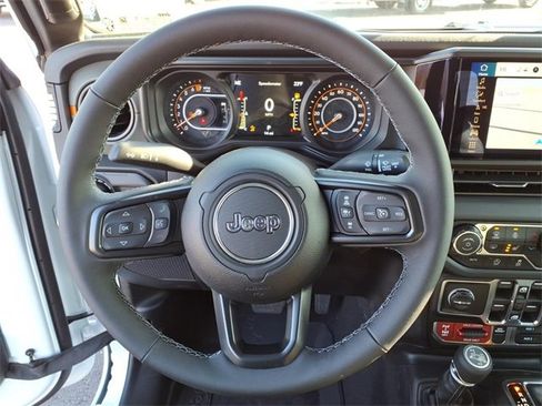 New 2026 Jeep Gladiator Mojave image 18