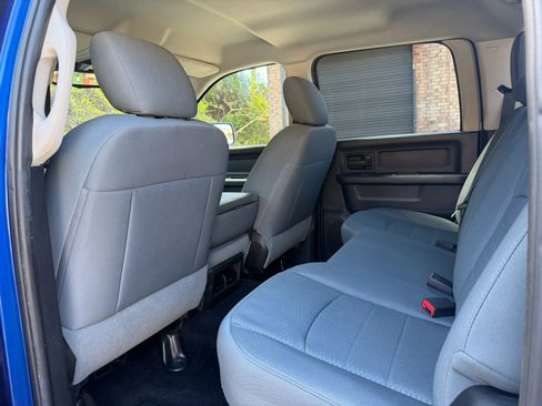 Used 2014 RAM 1500 Express RWD image 20