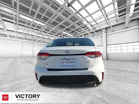 Used 2026 Toyota Corolla LE image 4