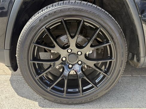 Used 2014 Jeep Grand Cherokee Limited AWD/4WD image 26