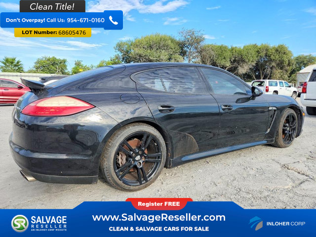 Used 2012 Porsche Panamera 4 image 4
