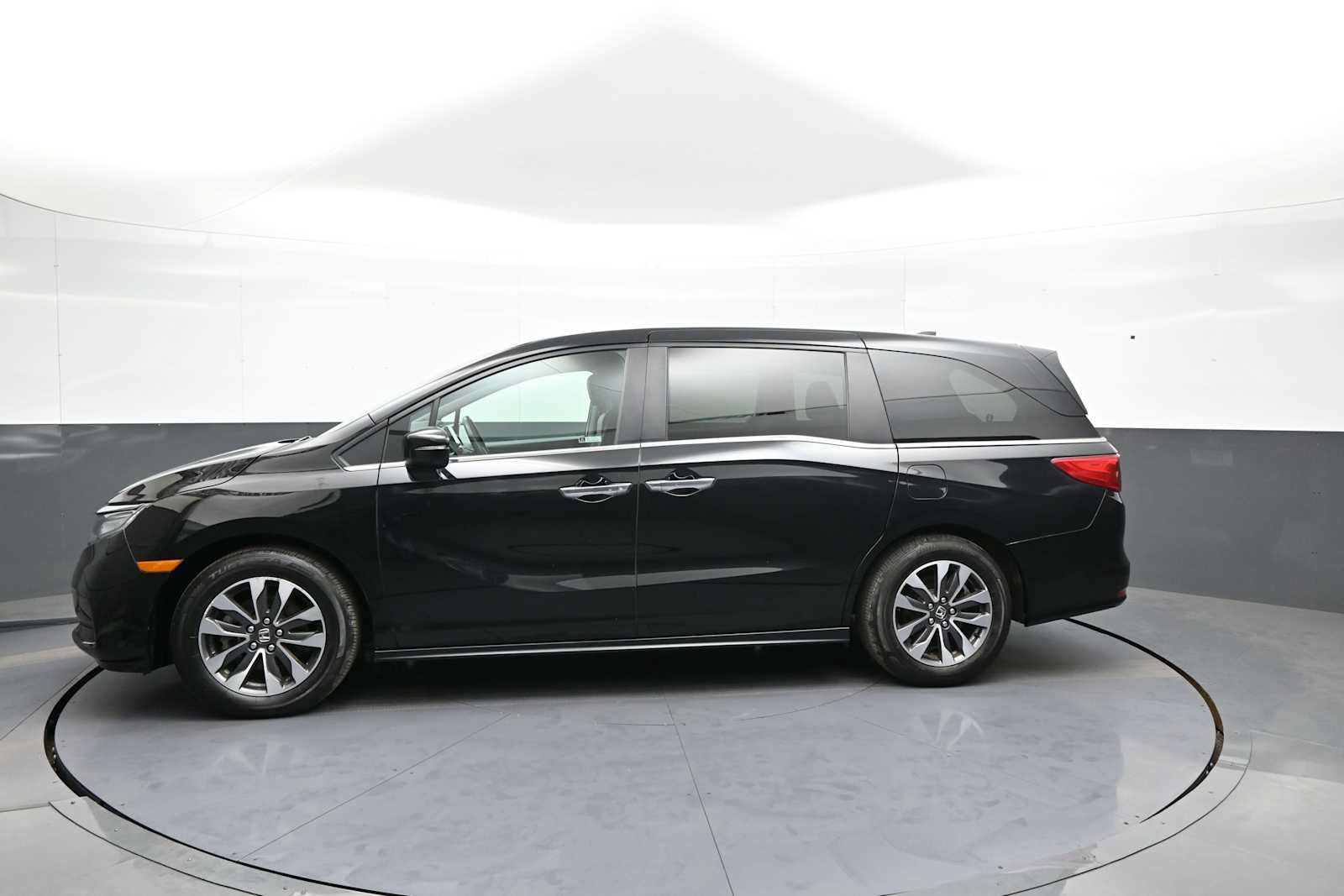 Certified 2023 Honda Odyssey EX-L image 8