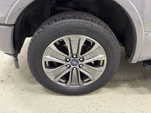 Used 2018 Ford F150 XLT w/ Equipment Group 302A Luxury AWD/4WD image 12