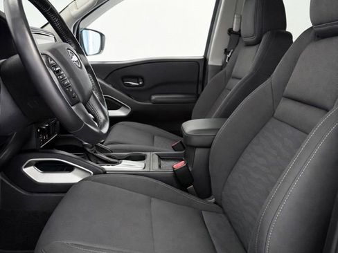 Used 2023 Nissan Frontier SV w/ Technology Package image 12