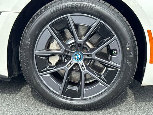 Used 2024 BMW i4 eDrive35 w/ Convenience Package RWD image 7