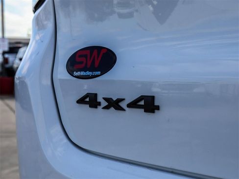 New 2026 Jeep Compass Latitude image 10