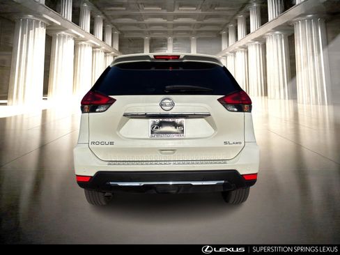 Used 2019 Nissan Rogue SL image 5