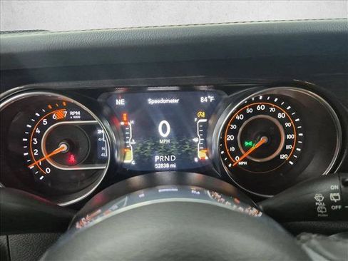 Used 2021 Jeep Wrangler Unlimited Sahara AWD/4WD image 11