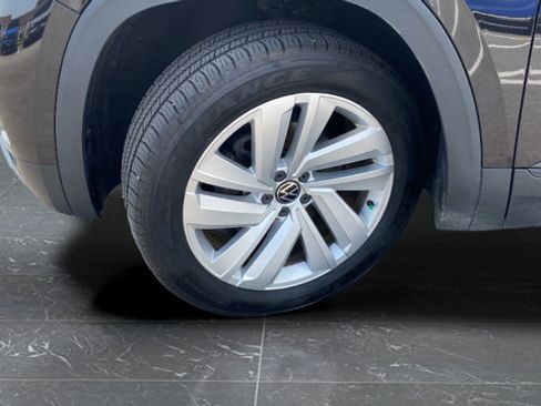 Used 2020 Volkswagen Atlas Cross Sport SE AWD/4WD image 38