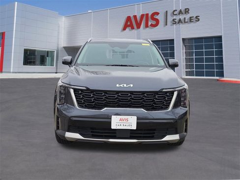 Used 2024 Kia Sorento S image 10