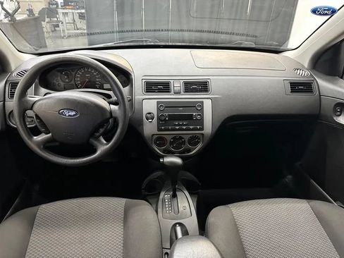 Used 2007 Ford Focus S FWD image 17