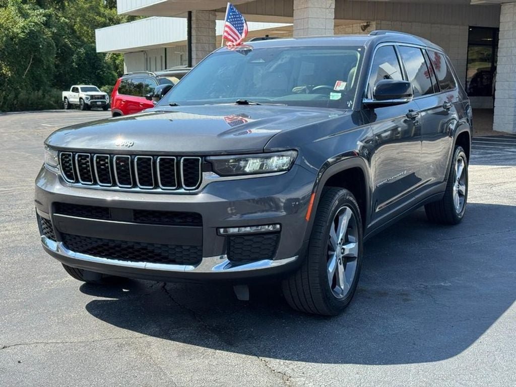 Used 2022 Jeep Grand Cherokee L Limited AWD/4WD image 9