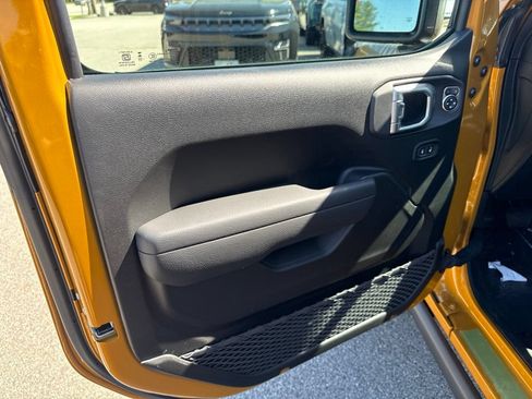 New 2026 Jeep Wrangler Unlimited Sport AWD/4WD image 17