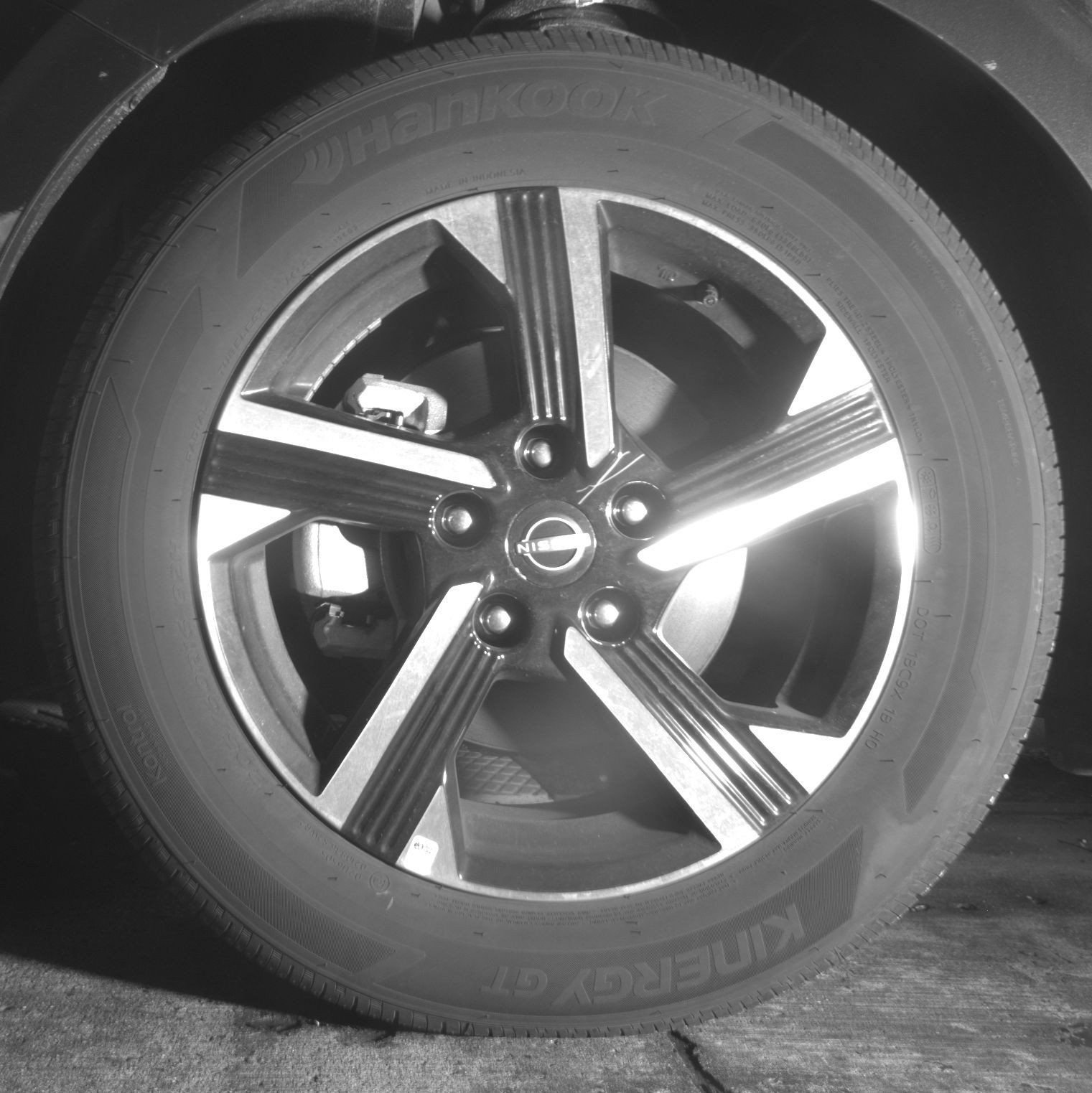 Used 2025 Nissan Sentra SV FWD image 14