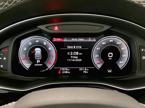 Used 2023 Audi Q8 Premium Plus image 16