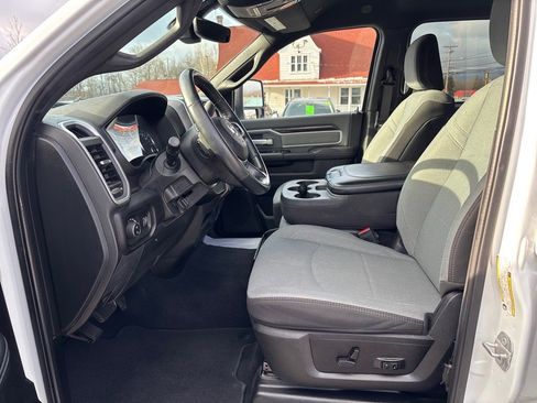 Used 2023 RAM 2500 Big Horn w/ Level 1 Equipment Group image 20