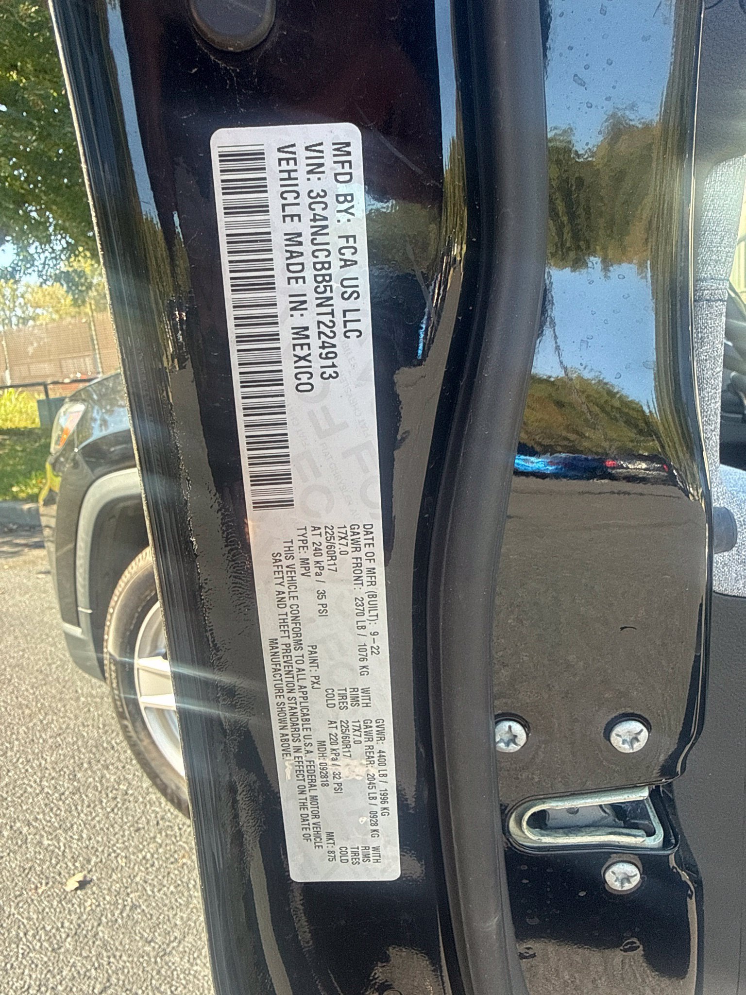 Used 2022 Jeep Compass Latitude FWD image 24