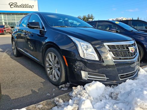 Used 2017 Cadillac XTS Luxury image 1