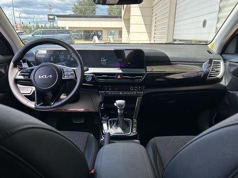 New 2026 Kia Seltos S AWD/4WD image 16