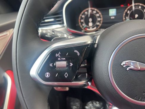 New 2025 Jaguar F-PACE R-Dynamic S image 21