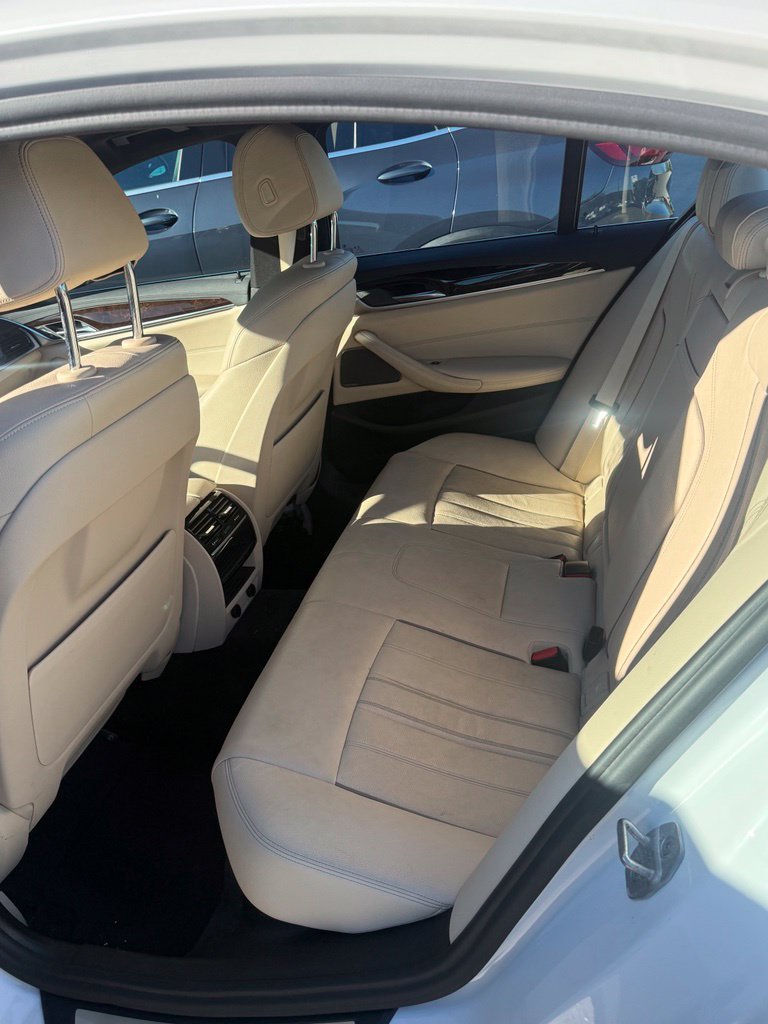 Used 2017 BMW 530i RWD image 4