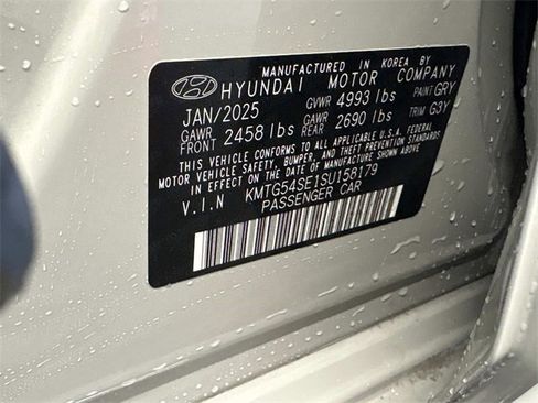 Used 2025 Genesis G70 3.3T Advanced image 32