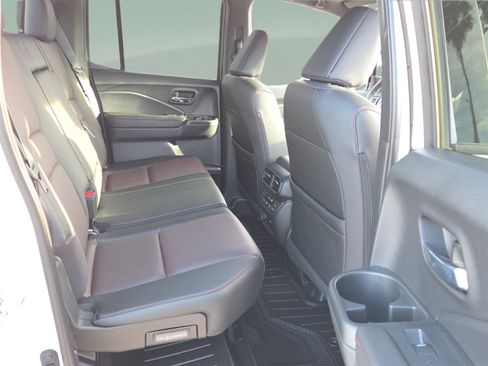 New 2026 Honda Ridgeline Black Edition image 16