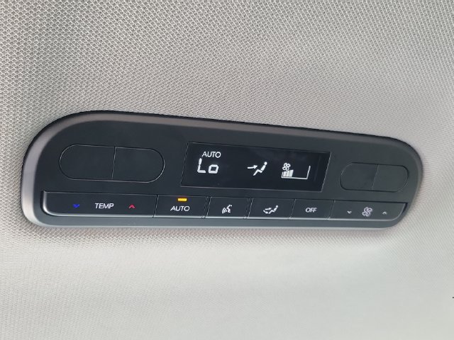 Used 2026 Hyundai Palisade SEL FWD image 22