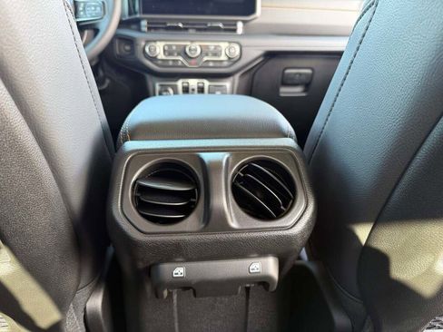 New 2026 Jeep Gladiator Sport image 21