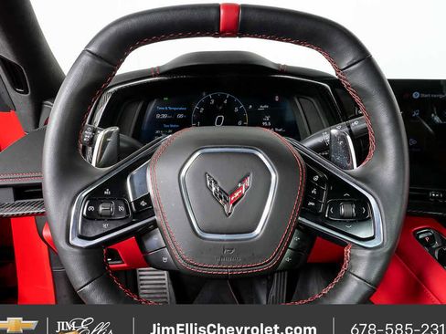 Used 2024 Chevrolet Corvette Stingray Premium Conv w/ Z51 Performance Package RWD image 18