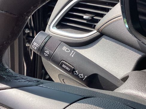 Used 2019 Chevrolet Trax Premier image 18