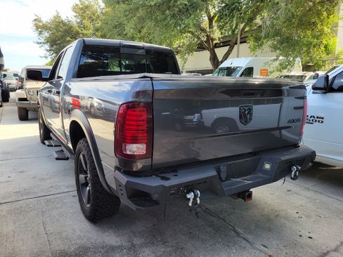 Used 2019 RAM 1500 Warlock AWD/4WD image 2