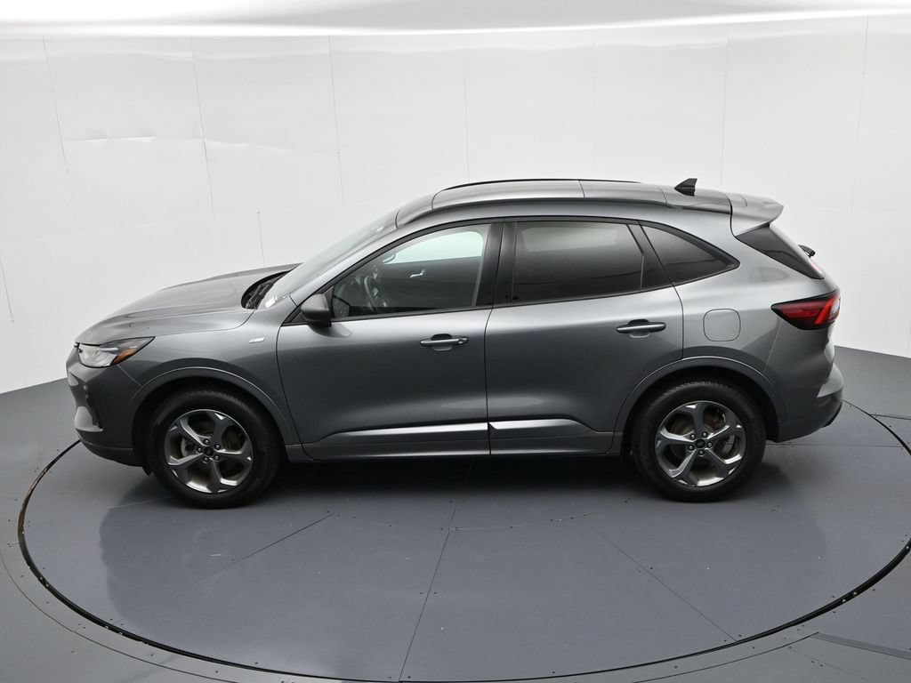 Used 2024 Ford Escape ST-Line w/ Tech Pack #1 AWD/4WD image 18