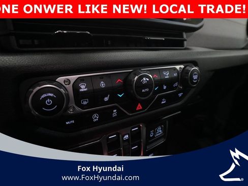 Used 2024 Jeep Wrangler Willys image 18