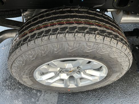 New 2026 Chevrolet Silverado 1500 LT image 32