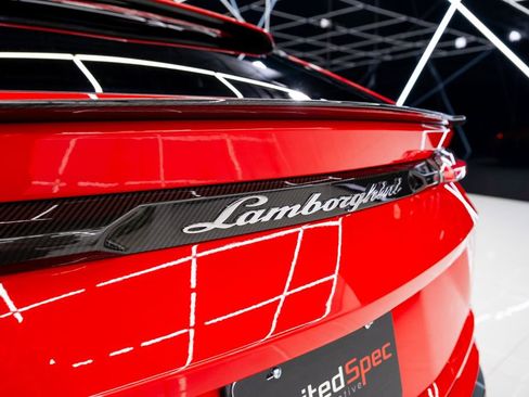 Used 2021 Lamborghini Urus image 22