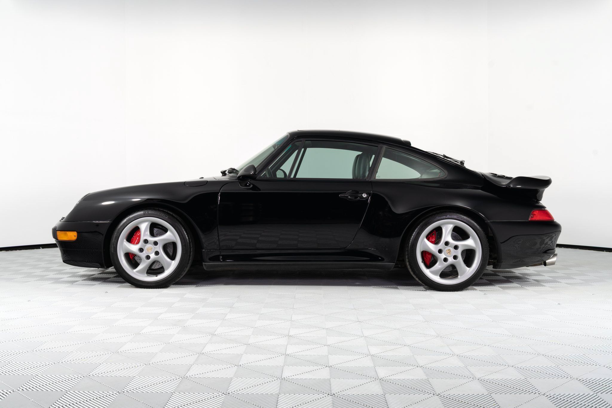 Used 1996 Porsche 911 Turbo RWD image 17