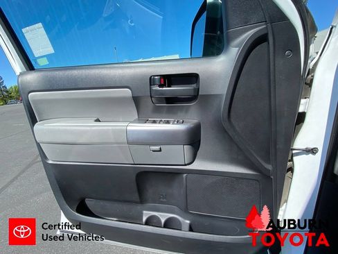 Certified 2021 Toyota Sequoia SR5 AWD/4WD image 42