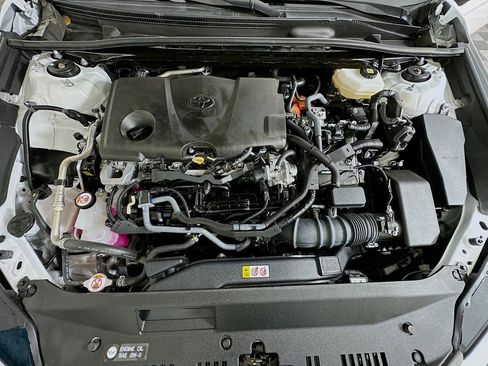 Used 2025 Toyota Camry LE image 29