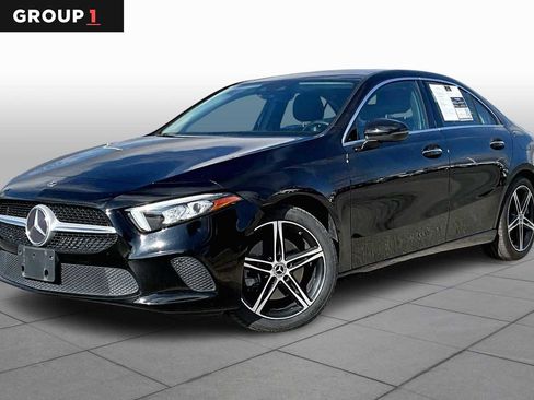 Used 2019 Mercedes-Benz A 220 4MATIC image 1