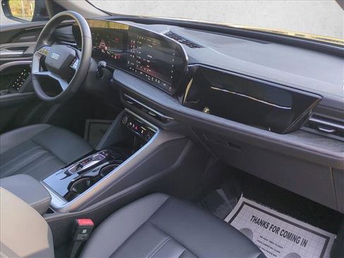 Certified 2025 Audi Q5 Premium Plus w/ Premium Plus image 25